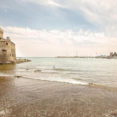 Awesome Apartment In Rapallo Ge With Kitchen SantʼAnna Esterno foto